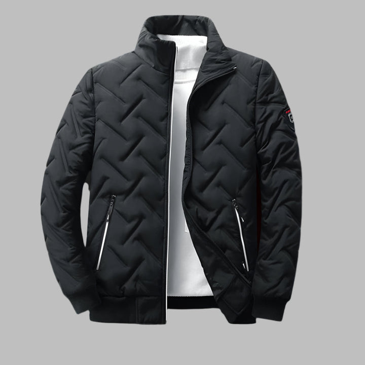Stijlvol heren windjack met volledige ritssluiting, ideaal als lichte herfstjas of casual buitenkleding.