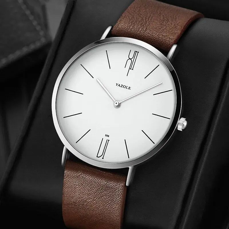 Stijlvol herenhorloge Henry met elegante wijzerplaat en klassieke leren band.