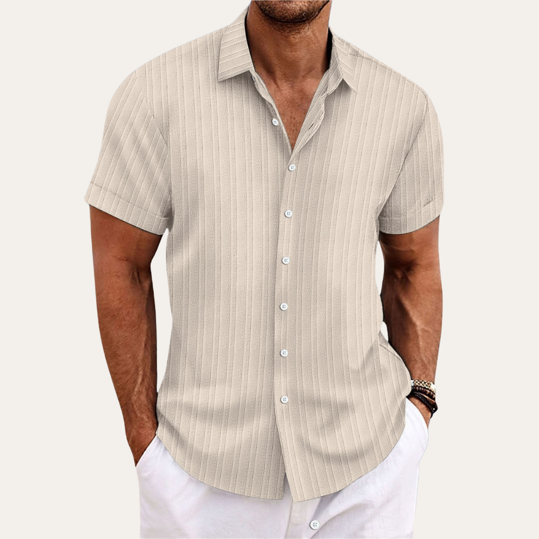 Stijlvol herenoverhemd korte mouwen met streepjes. Regular fit, perfect voor een comfortabele zomerse casual look.