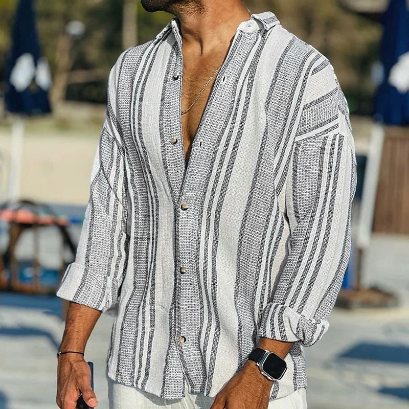 Comfortabel gestreept heren overhemd met lange mouwen, ideaal voor een nette en stijlvolle look voor mannen.