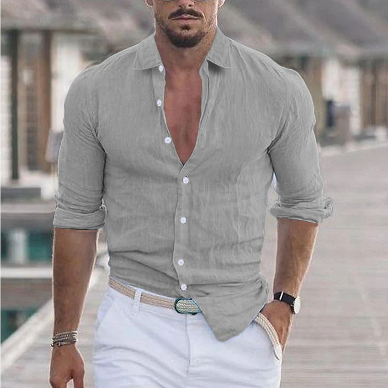 Casual herenoverhemd met comfortabele omslagkraag en lange mouw, ideaal voor een relaxte, stijlvolle look.