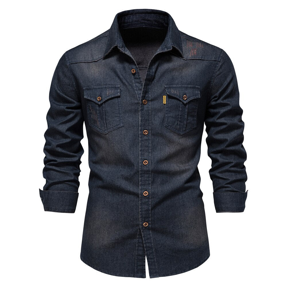 Veelzijdig denim herenoverhemd, elegant en casual, perfect voor modieuze dagelijksekleding en herenkleding.