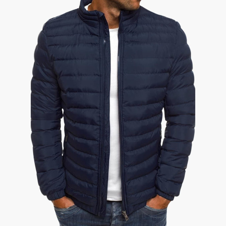 "Stijlvol lichtgewicht zomerjack voor heren, elegant design, veelzijdig en ademend, perfect voor zomerse dagen."