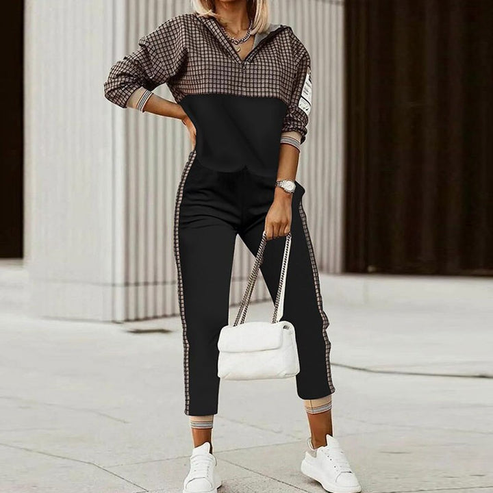 Zacht tweedelig SalmasPakje voor dames, ideaal als comfortabel huispak, trainingspak of modieuze loungewear.