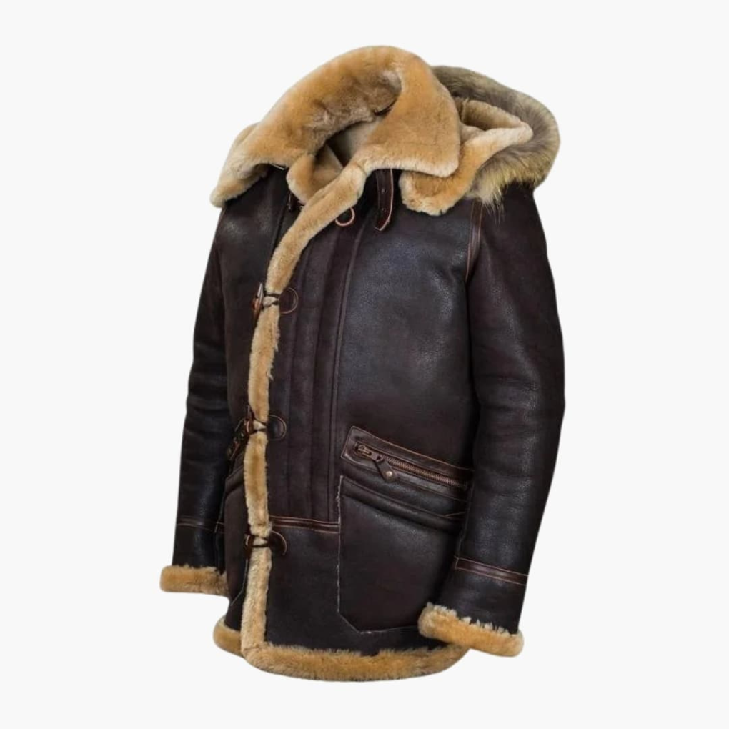 Stijlvolle bruine heren winterjas met warme schapenwollen kap en unieke toggle sluiting voor ultiem wintercomfort.