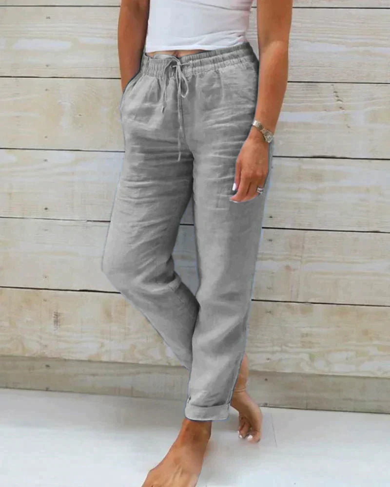 Vrouwen dragen een casual zomerbroek met wijde pijpen, comfortabel en stijlvol, perfect voor elke zomerse look.