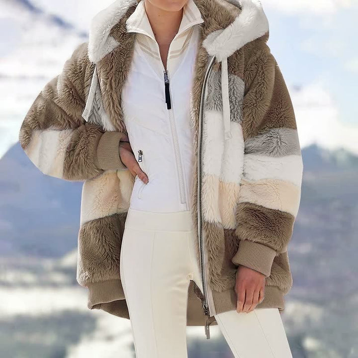Comfortabele oversized dames winterjas. Moderne, warme jas voor een trendy winterlook.