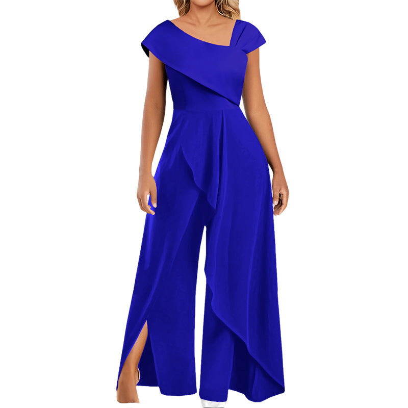 Stijlvolle dames asymmetrische jumpsuit met diagonale kraag. Perfect voor een elegante zomerse look of feestkleding.