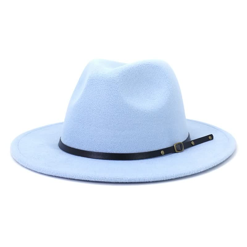 Stijlvolle en casual fedora hoed voor dames, verkrijgbaar in diverse kleuren.