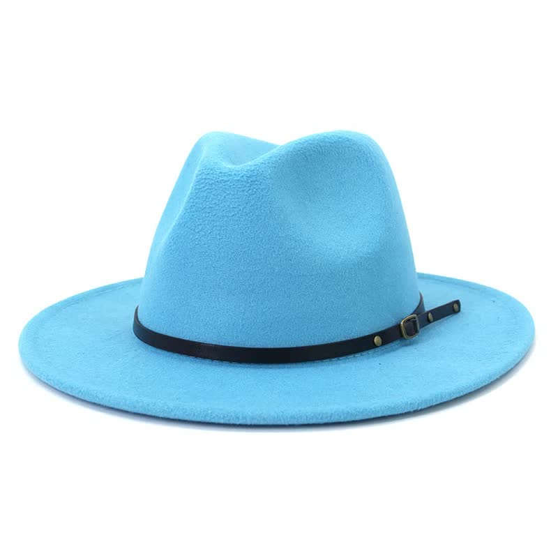 Trendy dames hoed fedora, een modieus accessoire voor de modebewuste vrouw.