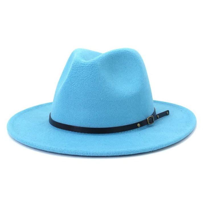 Trendy dames hoed fedora, een modieus accessoire voor de modebewuste vrouw.
