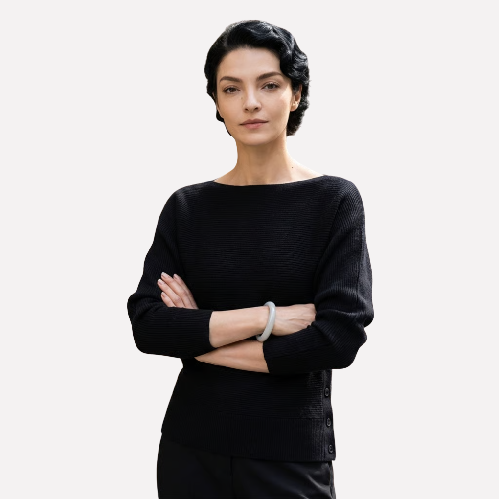Stijlvolle dames off-shoulder trui met vleermuismouw. Comfortabele gebreide pullover, perfect voor herfst/winter.