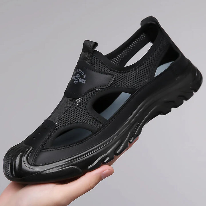 Heren wandelsandalen Leon met ademend mesh; antislipzool ideaal voor strand en zomerwandelingen.
