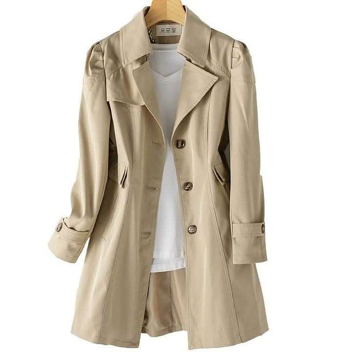 Stijlvolle en comfortabele dames tussenjas, perfect als lentejas of herfstjas, voor casual en elegante vrouwenmode.