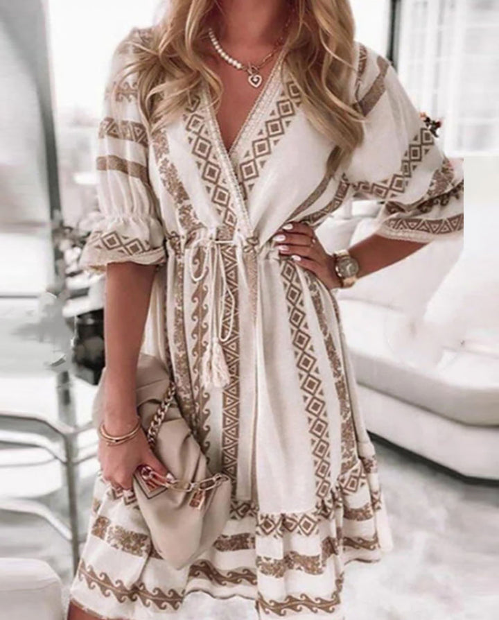 Elegante en comfortabele GabriellasDress damesjurk. Ideaal als casual of feestjurk voor vrouwenkleding.