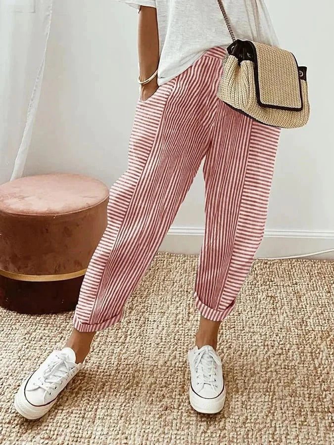 Casual gestreepte dames chino enkelbroek met comfortabele pasvorm. Veelzijdig en elegant voor elke dag.