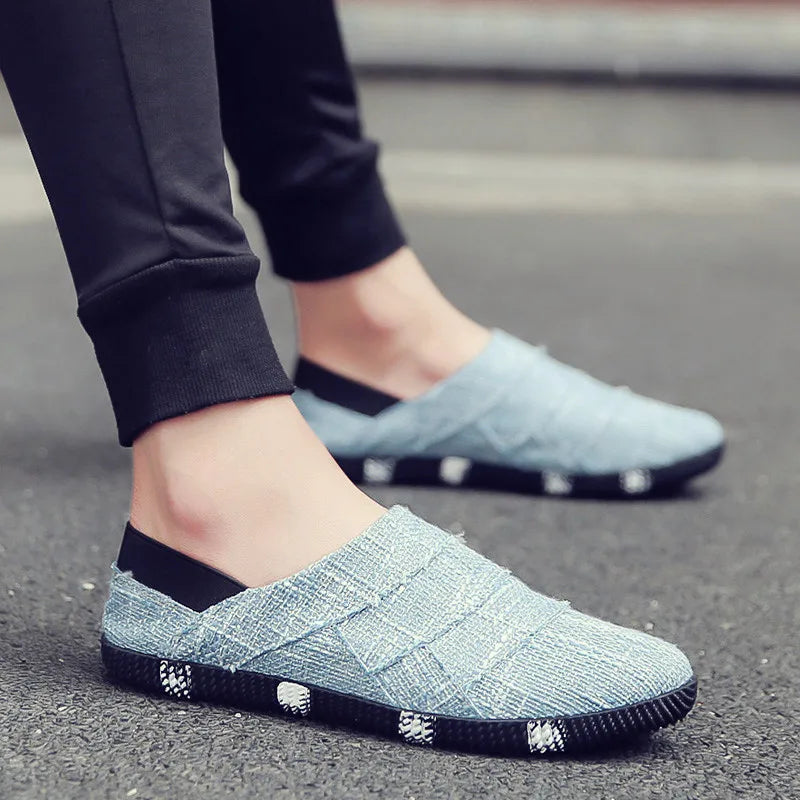 Comfortabele en ademende heren canvas espadrilles met hennepzool. Ideaal voor casual zomerse dagen of vakantie.