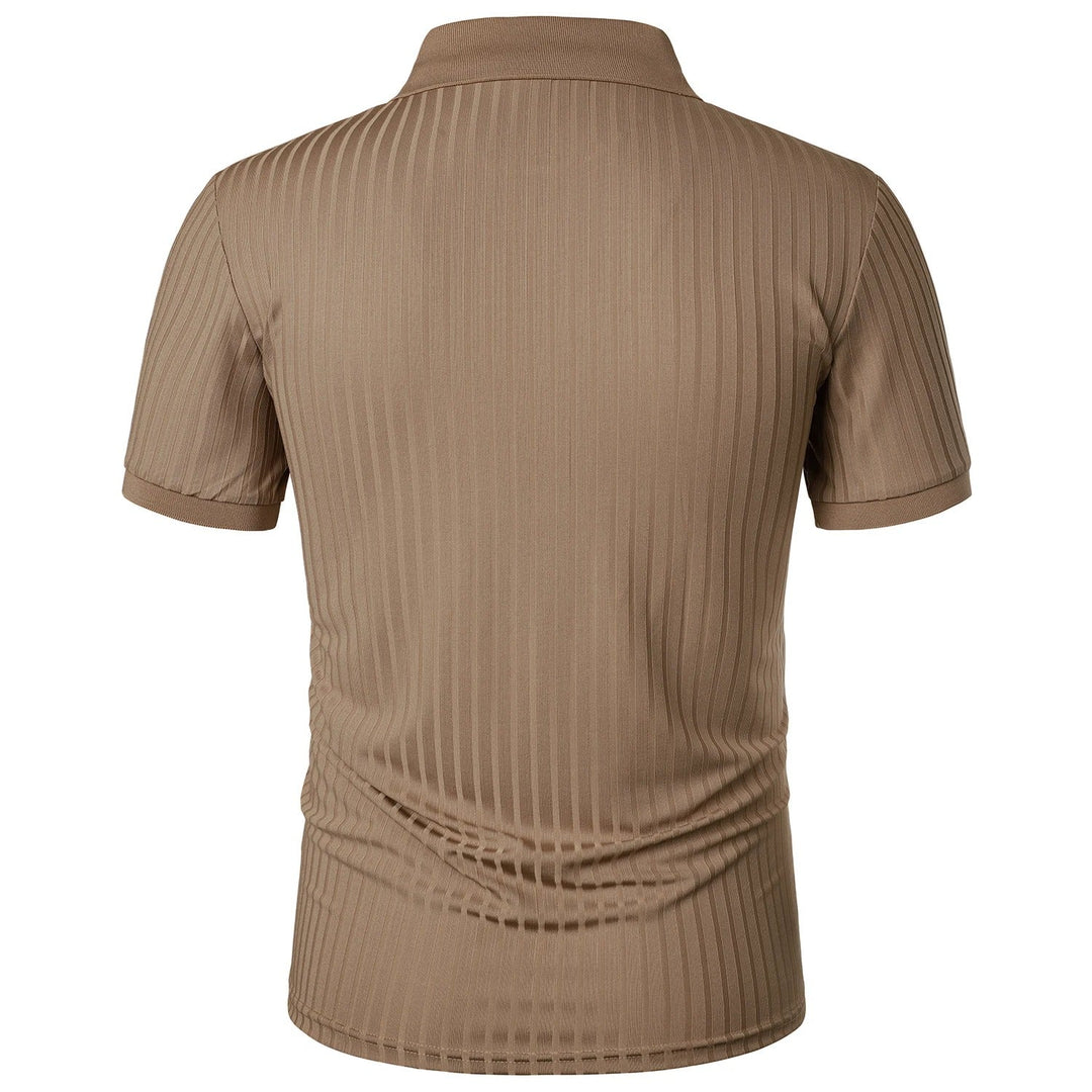 Klassieke heren polo met knopsluiting en korte mouwen, stijlvol, ademend en perfect voor casual of sportief gebruik.