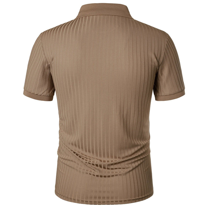 Klassieke heren polo met knopsluiting en korte mouwen, stijlvol, ademend en perfect voor casual of sportief gebruik.