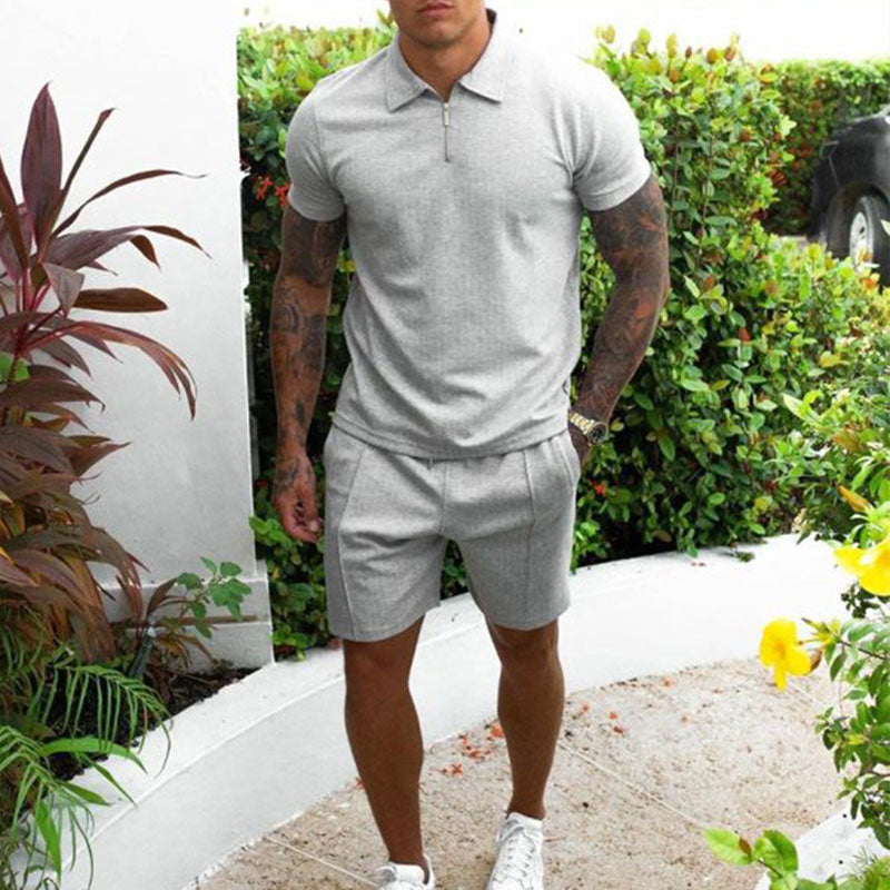 Stijlvolle heren polo & short set. Perfecte zomeroutfit voor een casual en comfortabele look.