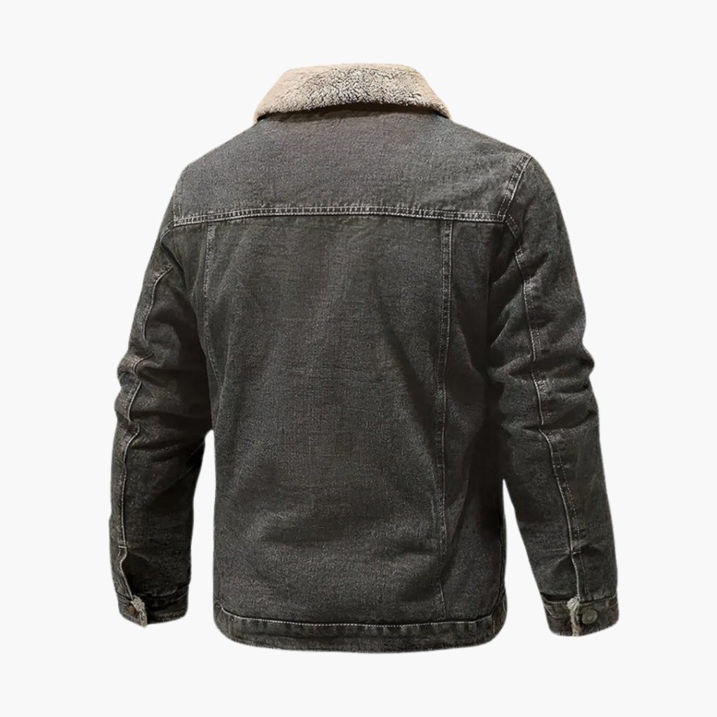 Warme heren trucker spijkerjas met zachte fleece voering. Ideale denim jas voor koudere dagen.