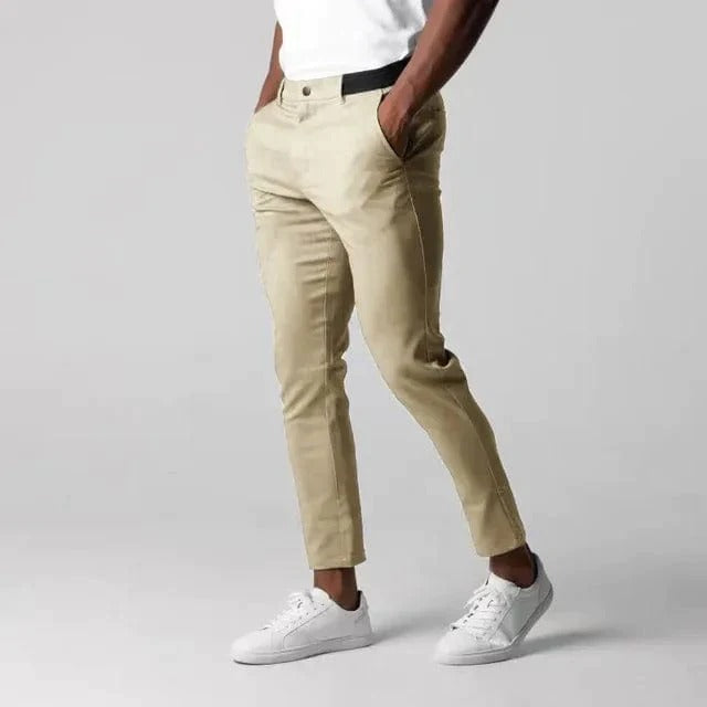 Stijlvolle heren stretch chino, comfortabel en veelzijdig voor zowel casual als zakelijke gelegenheden.