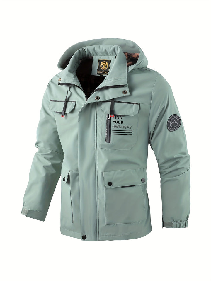 Comfortabele en warme heren winterjas met capuchon, waterdicht en winddicht. Nieuwste collectie herenmode.