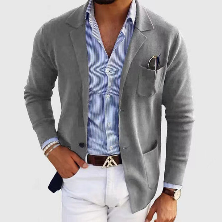 Heren blazer met klepzakken en reverskraag voor een stijlvolle en comfortabele look.