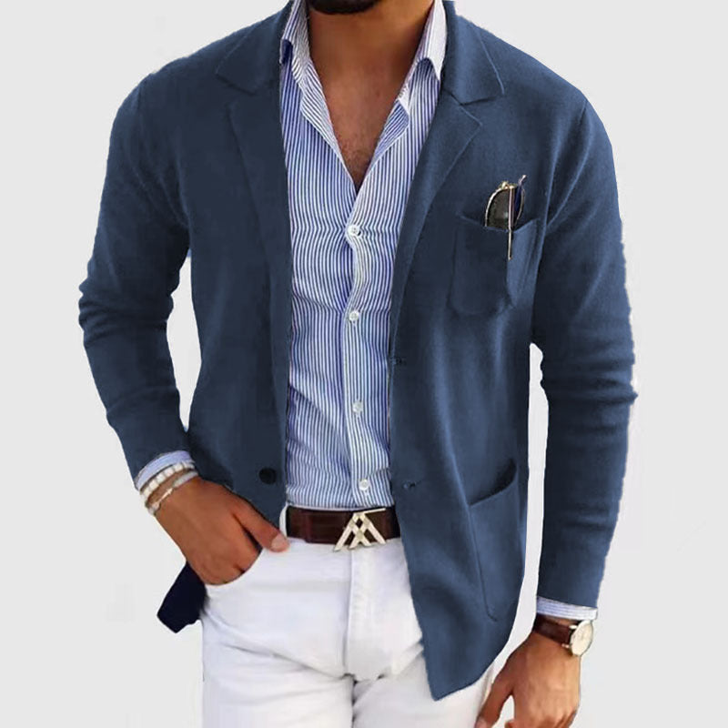 Heren blazer met klepzakken en reverskraag voor een stijlvolle en comfortabele look.