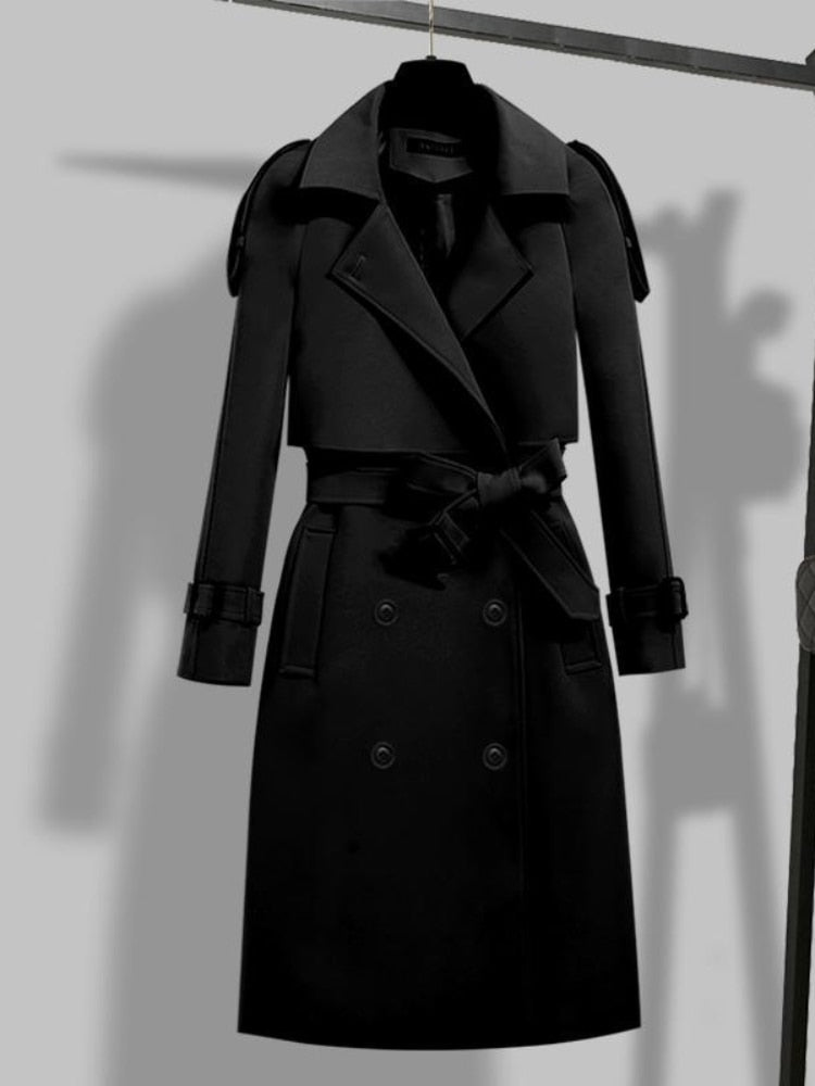 Lange oversized KieraJacket trenchcoat voor dames, met elegante riem en dubbele knoopsluiting.