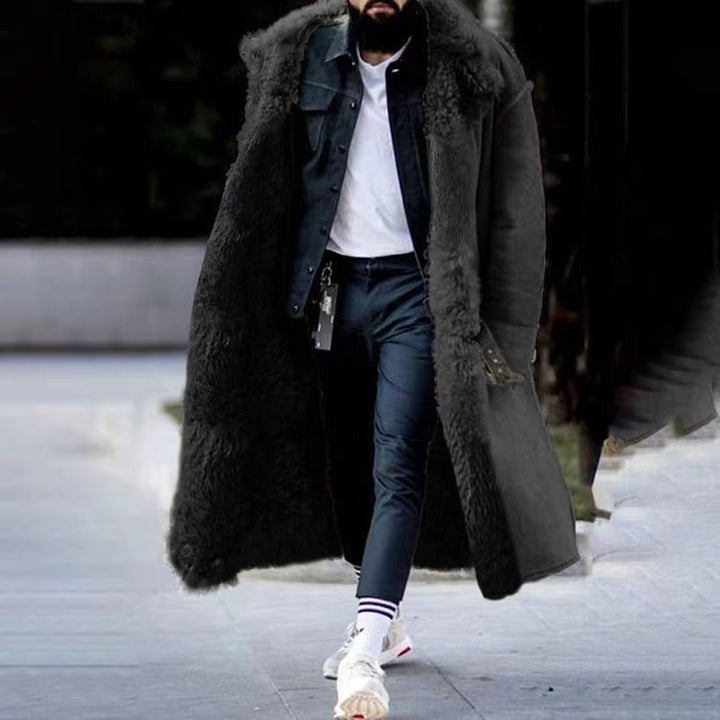 Stijlvolle lange oversized heren winterjas, warm en elegant. Perfecte herenmode buitenkleding.