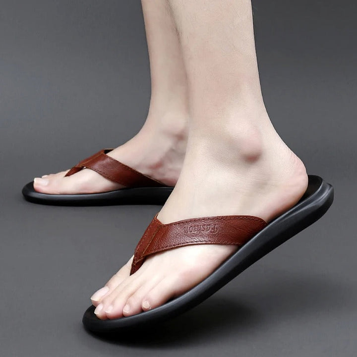Stijlvolle Leano heren zomer sandalen met comfortabele zool, ideaal voor strand, zwembad en casual outdoor.
