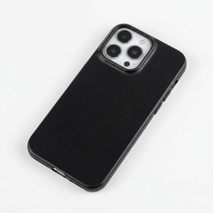 Telefoonhoes met MagSafe. Essentiële accessoire voor stijlvolle bescherming en draadloos opladen.