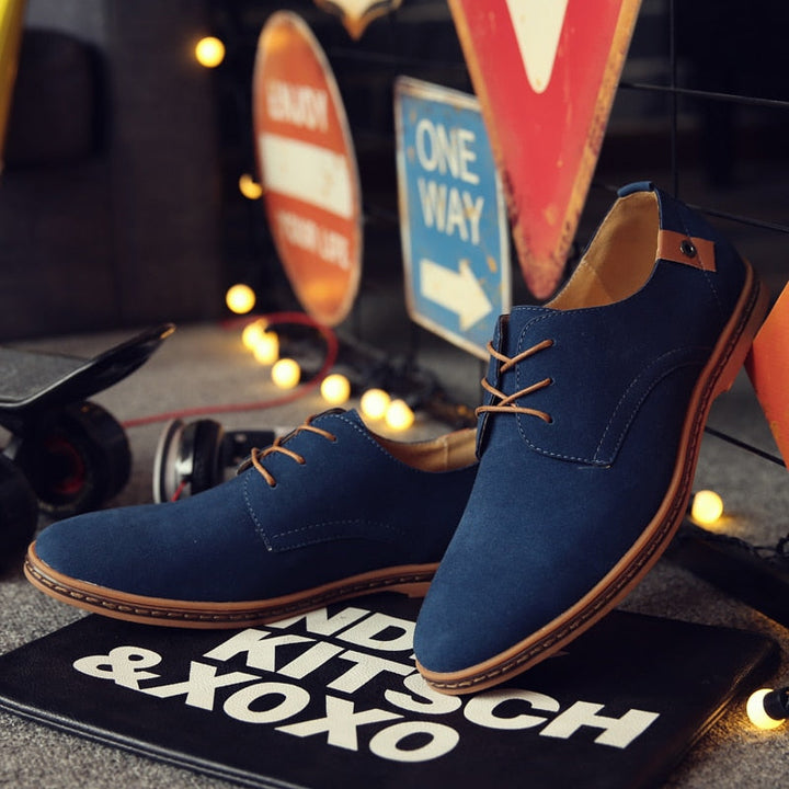 Stijlvolle Otto Oxford herenschoenen, tijdloos zwart leer met klassieke vetersluiting.