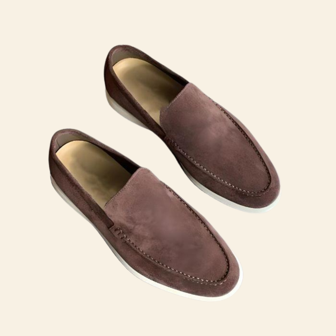 Ultiem comfortabele Mason suède herenloafers, de perfecte stijlvolle instappers voor elke gelegenheid.