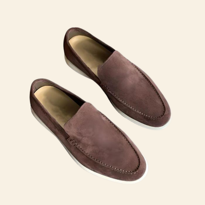 Ultiem comfortabele Mason suède herenloafers, de perfecte stijlvolle instappers voor elke gelegenheid.