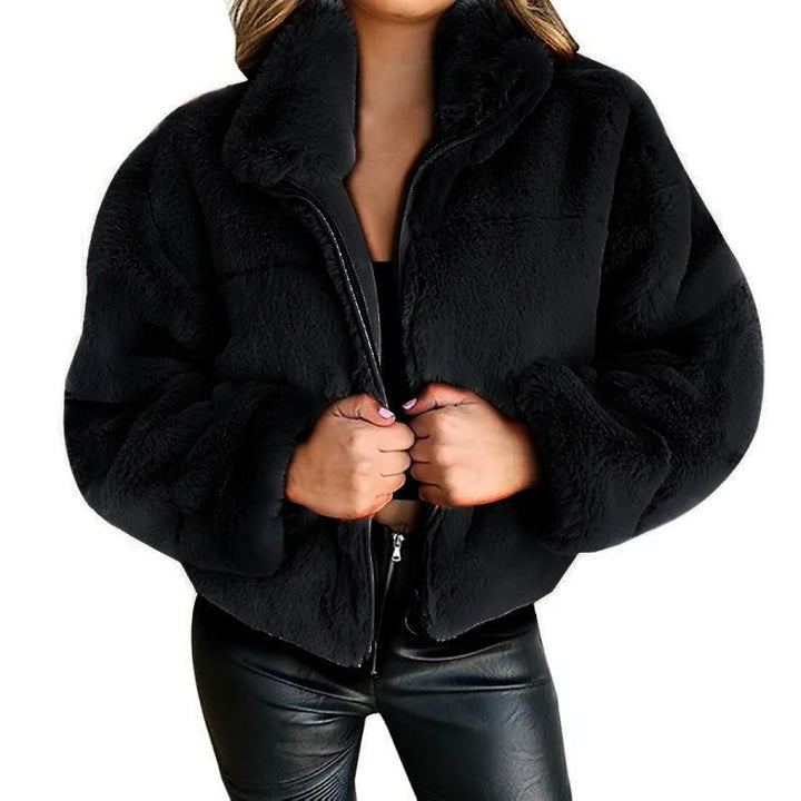 Comfortabele en warme dames winterjas. Stijlvol en waterafstotend, perfect voor dagelijkse kleding.