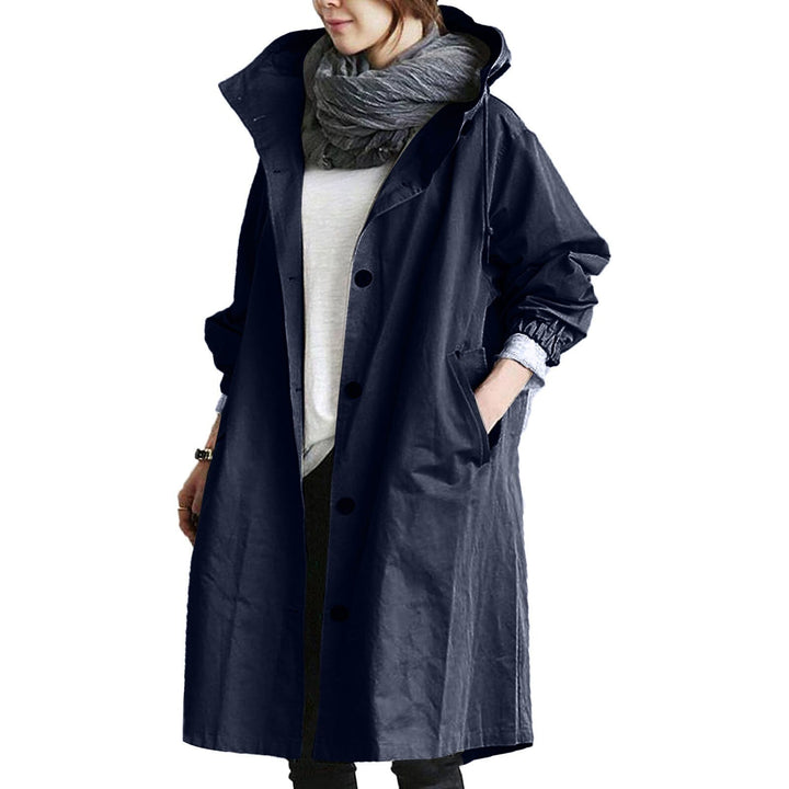 Functionele dames regenjas met verstelbare capuchon en waterdichte rits, perfect voor buiten.