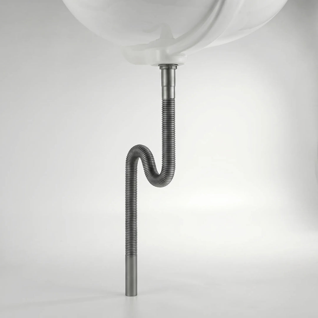 Moderne badkamer afvoer set: telescopisch, pop-up, flexibel en met geurstop.