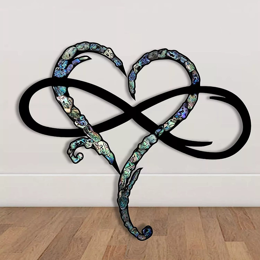 Tiberius ijzeren oneindig hart wanddecoratie, perfect voor symbolische liefde in je moderne interieur.