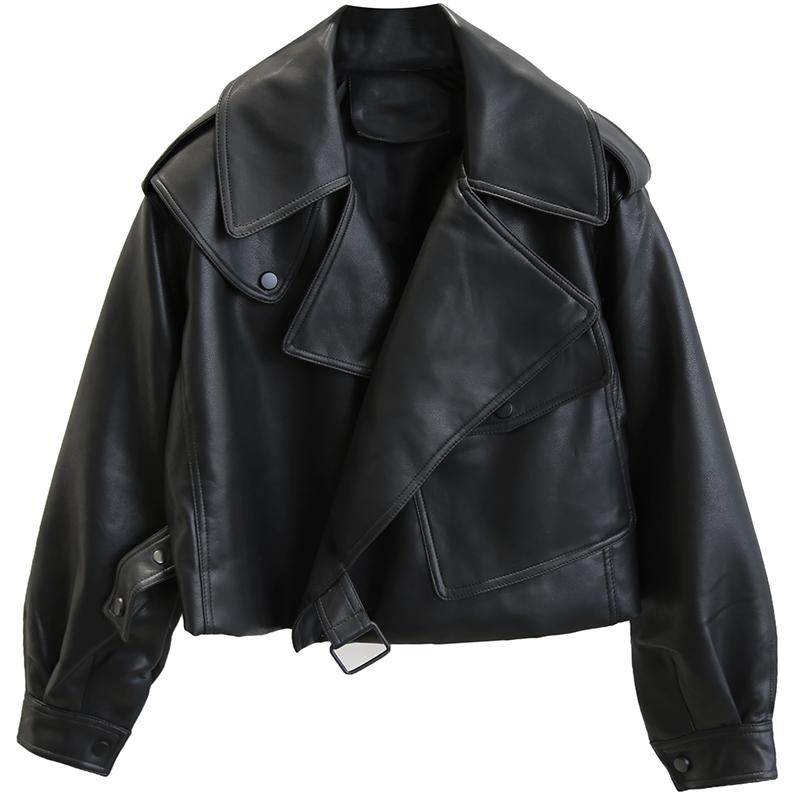 Rood dames bomberjack van LoesJacket. Een trendy en stijlvolle leren jas voor een opvallende look.