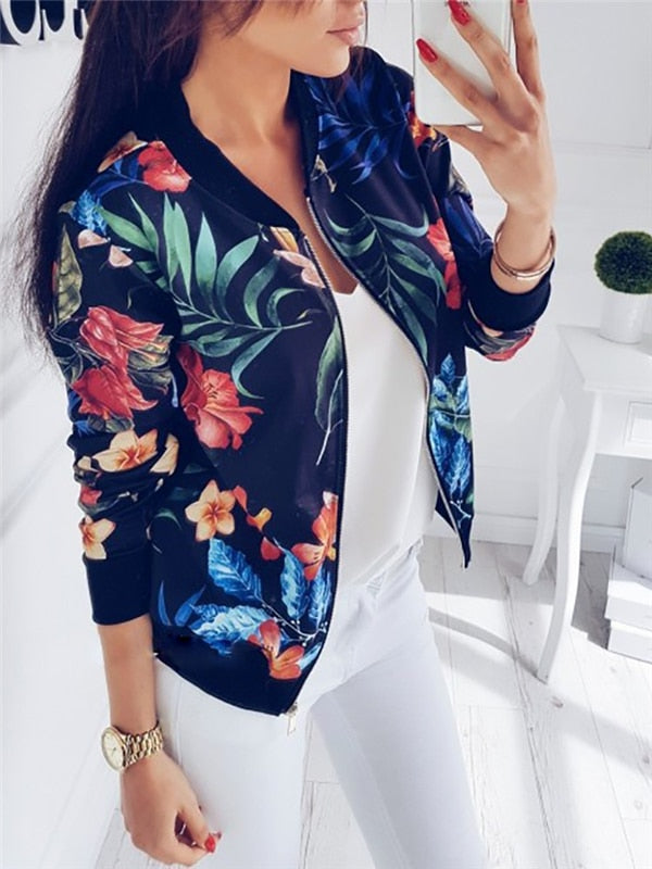 Stijlvolle Sarah's Jacket damesjas met bloemenprint, een must-have voor jouw lente outfit.