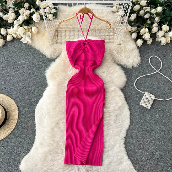 Liora maxi jurk voor dames. Trendy en comfortabel, met open rug en verleidelijke hoge split.
