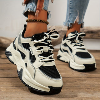 Trendy dames sneakers met hoge zool, comfortabel en stijlvol. Perfect voor dagelijks gebruik en streetwear. Nieuwe collectie.
