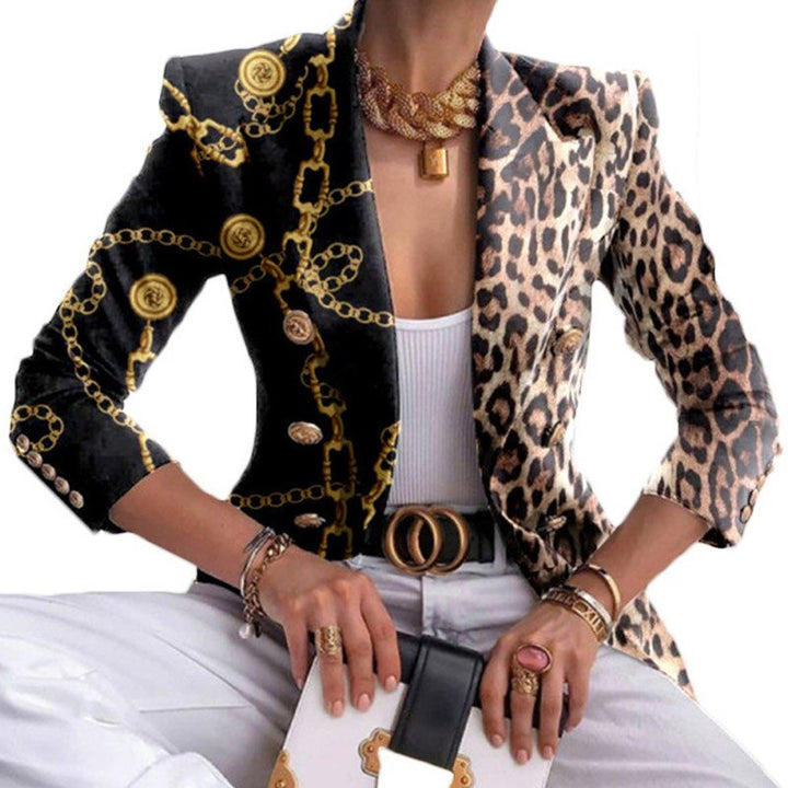 Modieus dames blazer jasje, ideaal als stijlvolle damesjas voor een zakelijke of casual outfit.