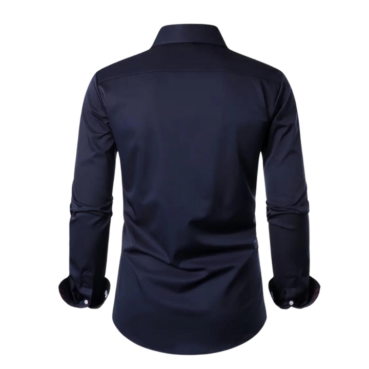 Comfortabel en trendy herenoverhemd met slimme pasvorm, ideaal voor een moderne feestlook.