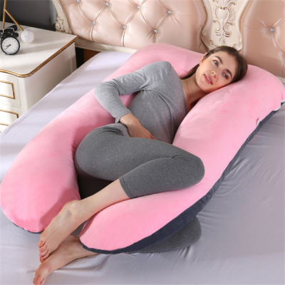 Zacht en ondersteunend U-vormig zwangerschapskussen, perfect voor een comfortabele slaapervaring.
