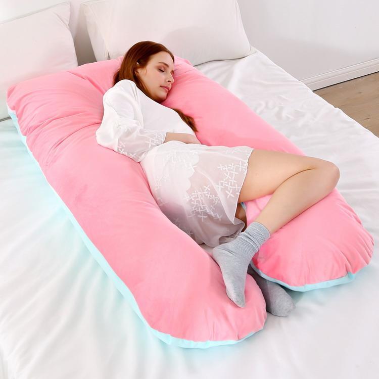Zwangerschapskussen U-vormig, zacht materiaal voor ultiem comfort en een betere slaaphouding.