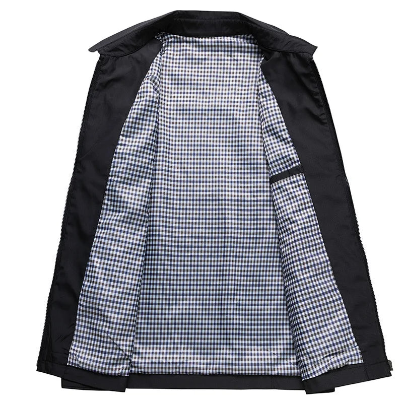 Nieuwe collectie: Ultralichte waterdichte herenjas, functioneel regenjack en stijlvolle reisjas voor mannen.