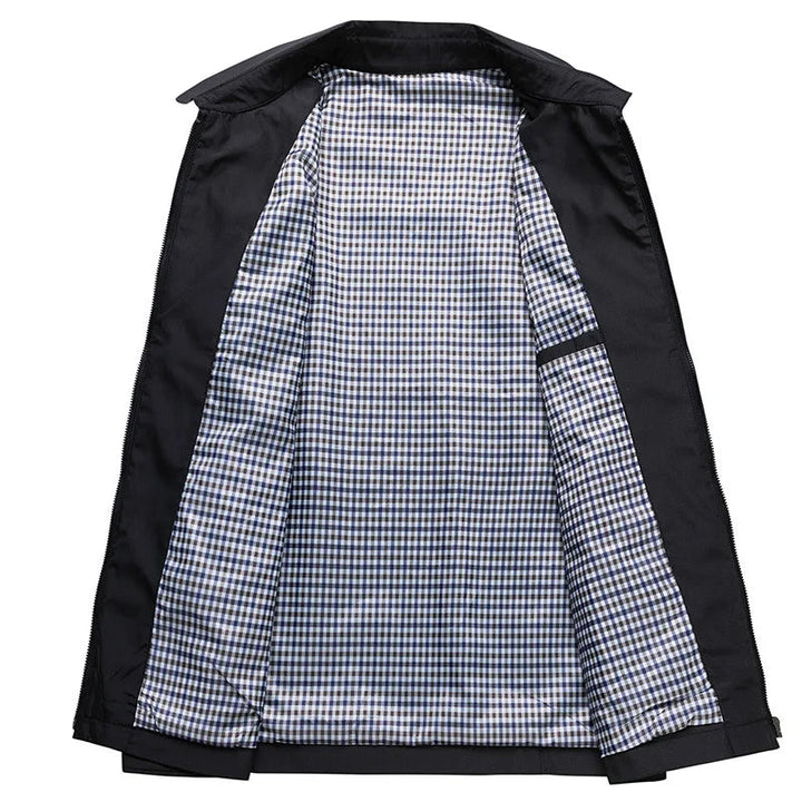 Nieuwe collectie: Ultralichte waterdichte herenjas, functioneel regenjack en stijlvolle reisjas voor mannen.